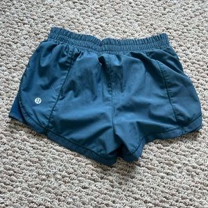 Lululemon Hotty Hot Shorts 2.5